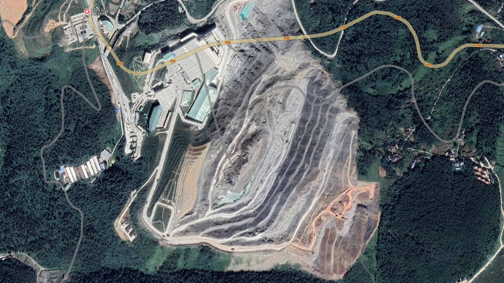 谷歌卫星图显示山已消失